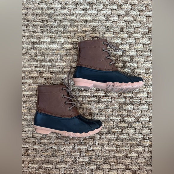 JBU Children’s Brown and Black Duck Boots, Size 3 Youth or Big Kids - Picture 4 of 8